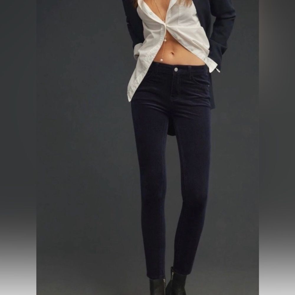 New Pilcro and the Letterpress Anthro Corduroy High Rise Skinny in black Size 28
